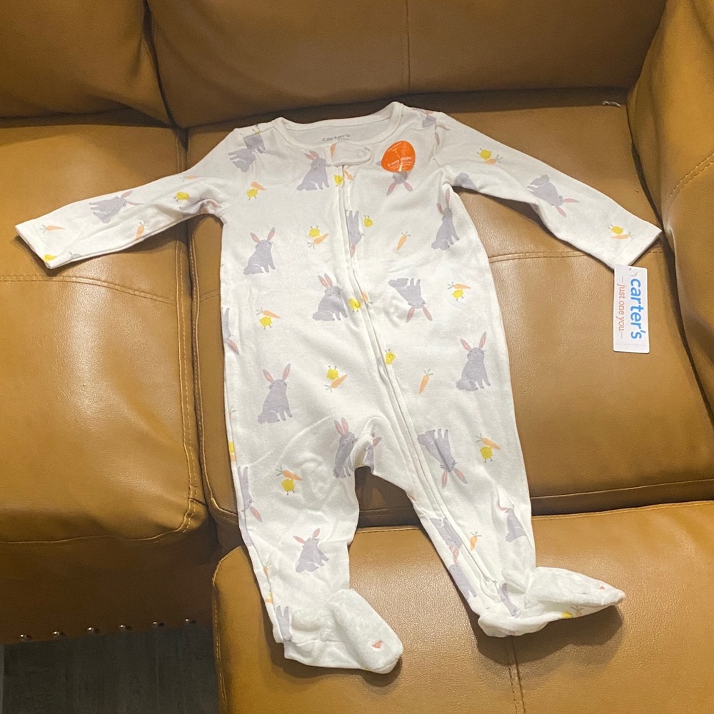 Carter's White and‎ Gray Bunny Footie PJ Boy or Girl 9 Months NWT
